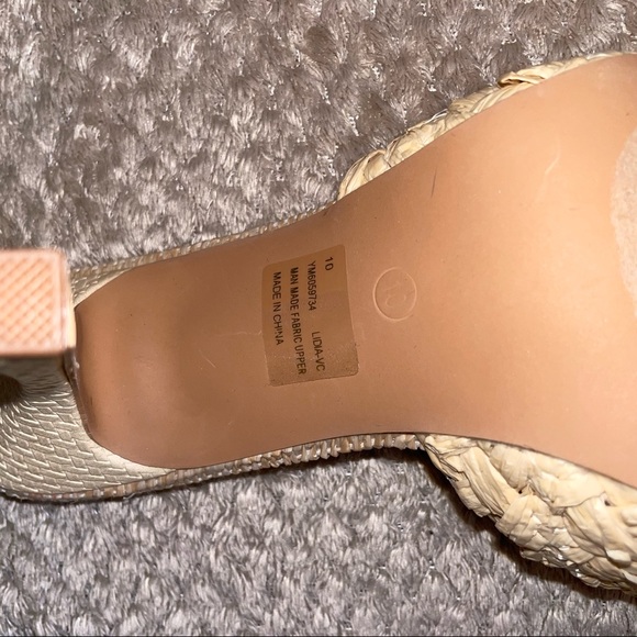 Cape Robbin  woven straw slide high heel sandals - Picture 11 of 12